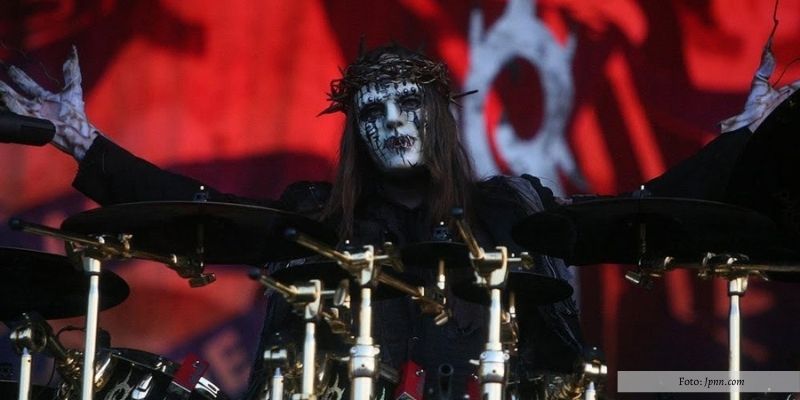 Drummer Slipknot meninggal dunia