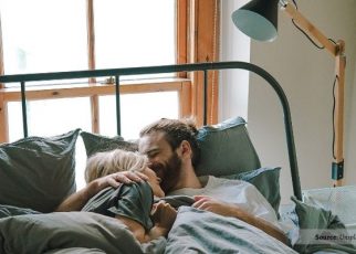 Tips Jaga Hubungan Dengan Pasangan Walau Dirumah Saja
