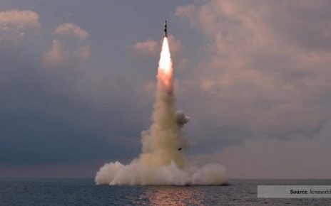 Korea Utara Mulai Uji Coba Rudal Balistik dari Kapal Selam