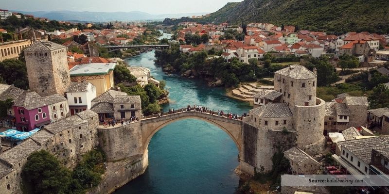 2. Mostar, Bosnia, dan Herzigovina