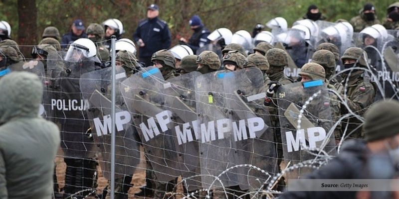 Polandia Memblokir Ratusan Migran di Perbatasan Belarusia