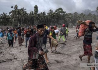 Erupsi Gunung Semeru (6/12). 15 Orang Meninggal Dunia
