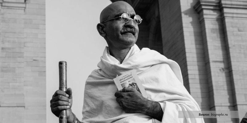 Mahatma gandhi merupakan tokoh nasionalisme dari negara
