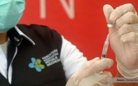 Satgas Covid-19 Minta 4 Daerah 'Drop Out' Lakukan Vaksinasi Ulang