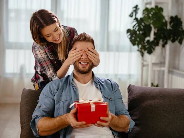 Kado Ulang Tahun untuk Pacar yang Berkesan dan Personal